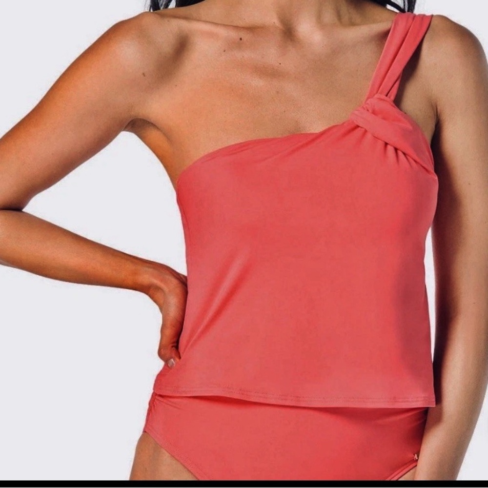 Vince Camuto Women's One-Shoulder Tankini Top Pop Coral, Medium New NWT